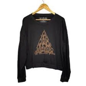 Def Leppard women’s black long sleeve